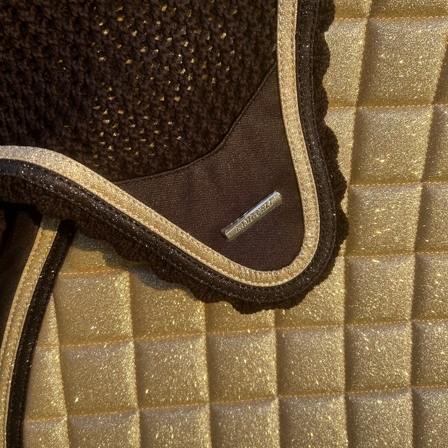 Bonnet noir/or ~ LAMI CELL Sparkling