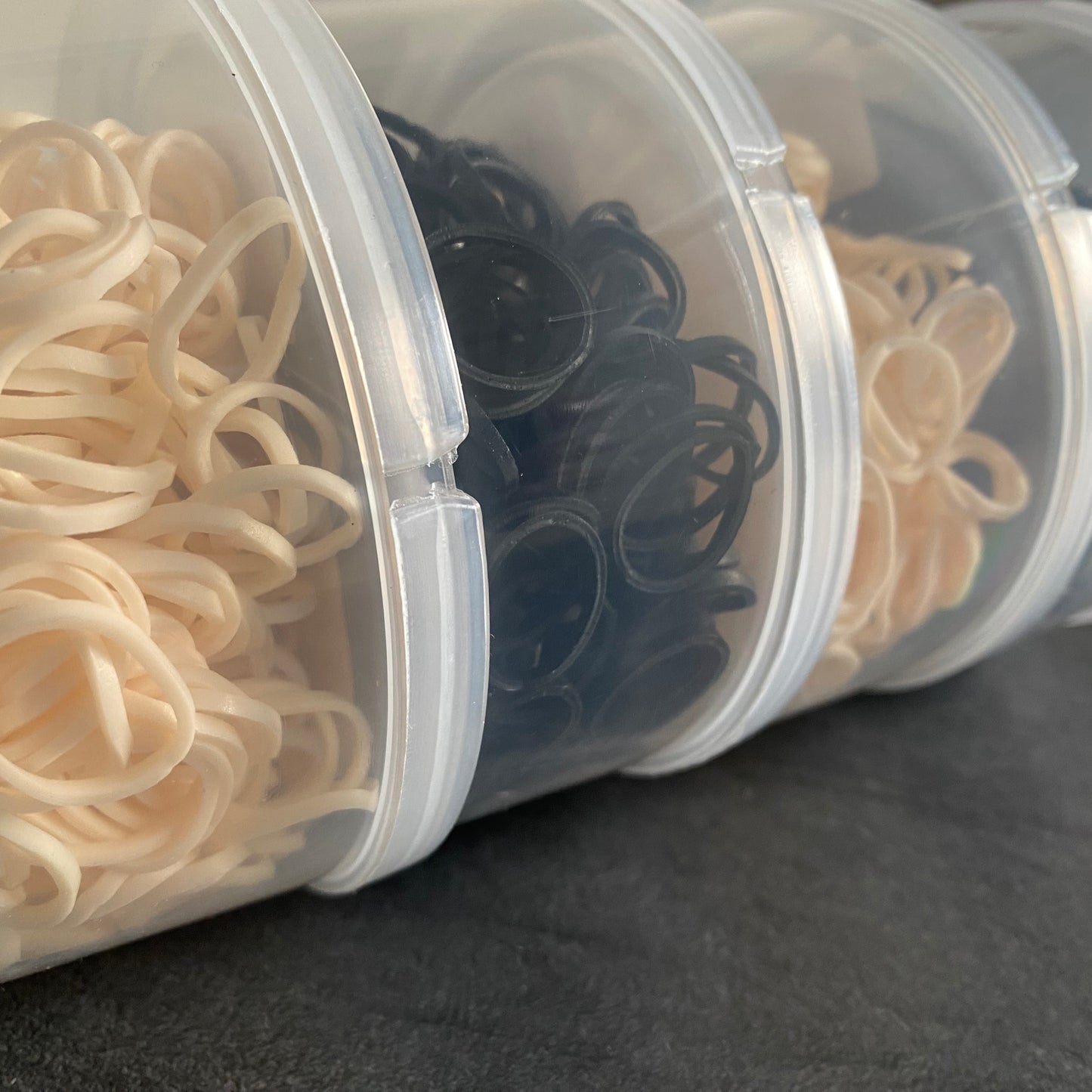 Élastiques à crinière (boîte ± 500 pièces) ~ HIPPOTONIC