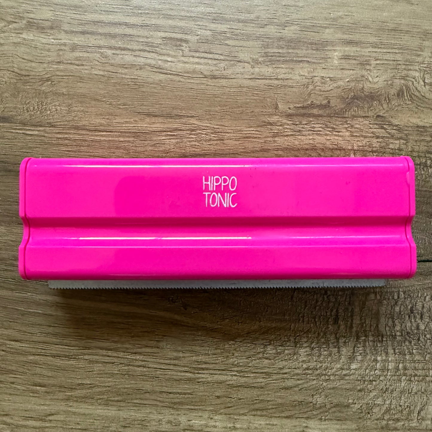 Brosse à mue ~ HIPPO-TONIC